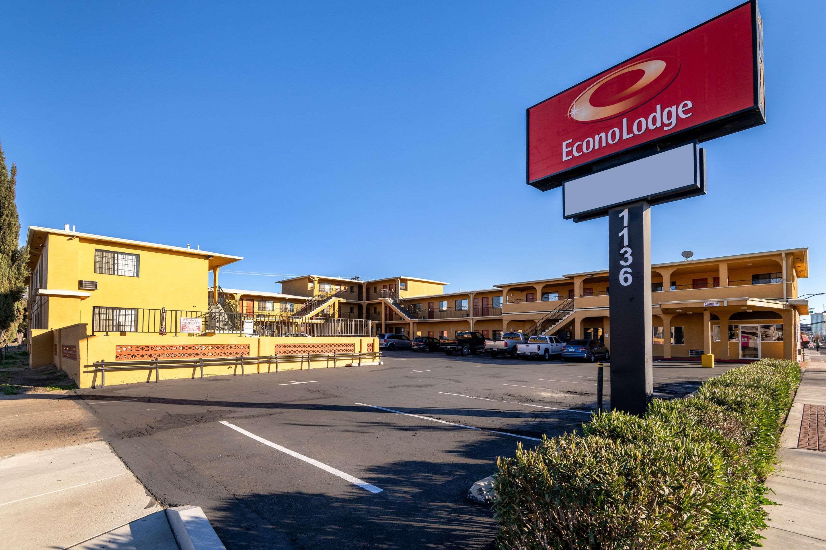 Econo Lodge University Tucson Exterior photo